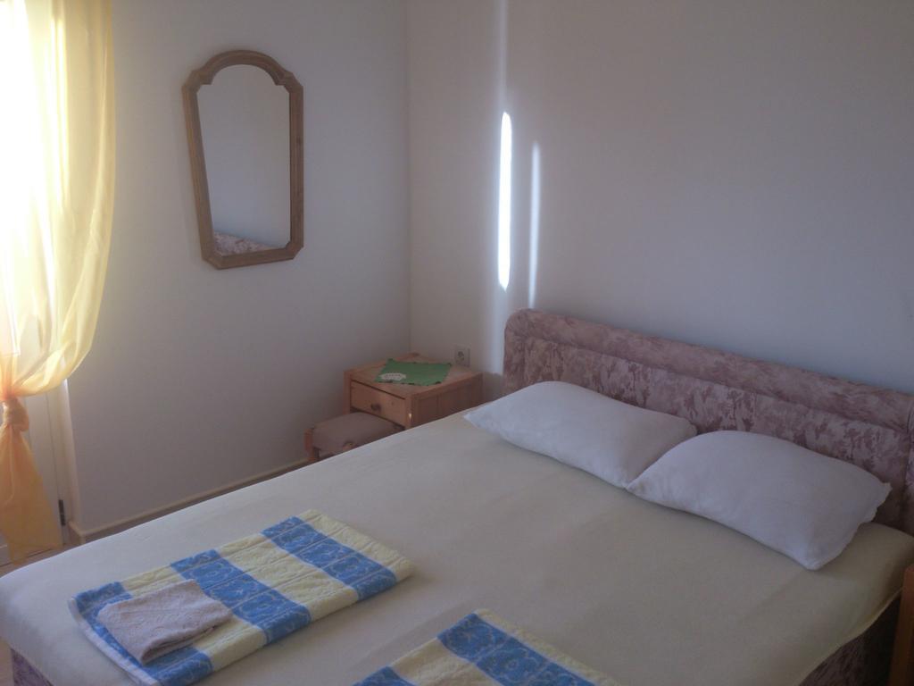 Brig Apartments Živogošće Buitenkant foto
