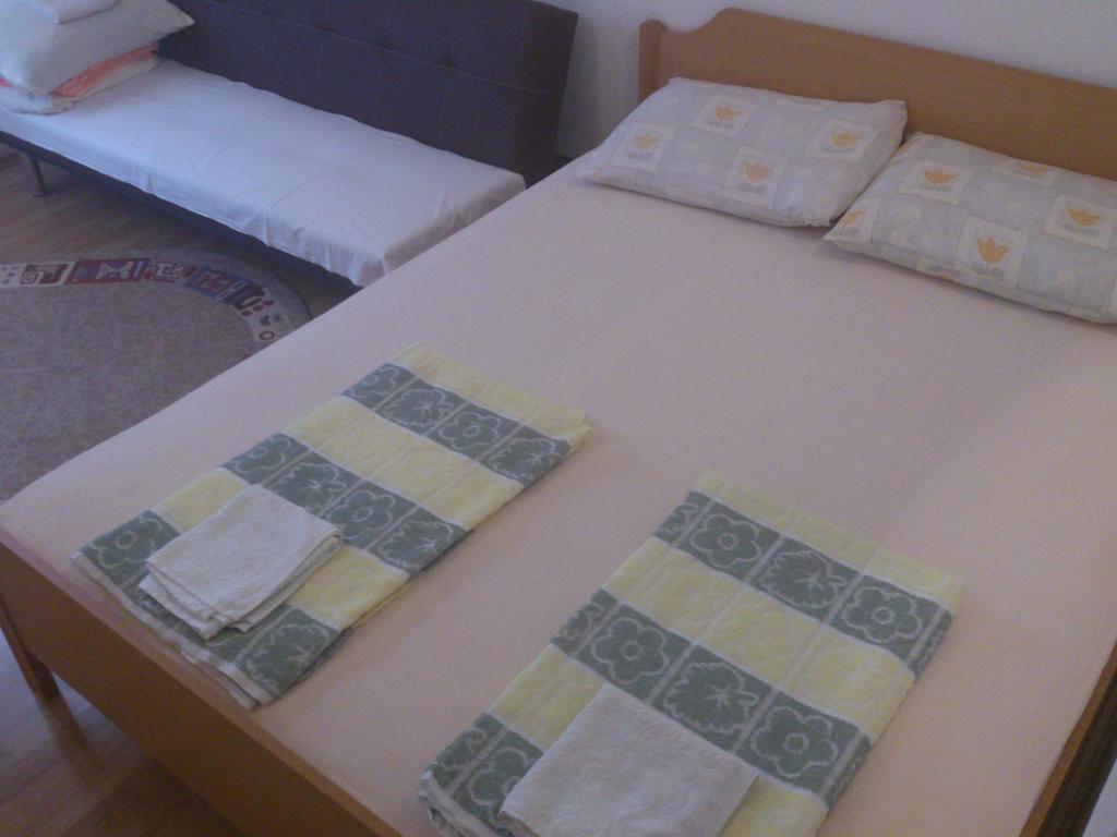 Brig Apartments Živogošće Buitenkant foto