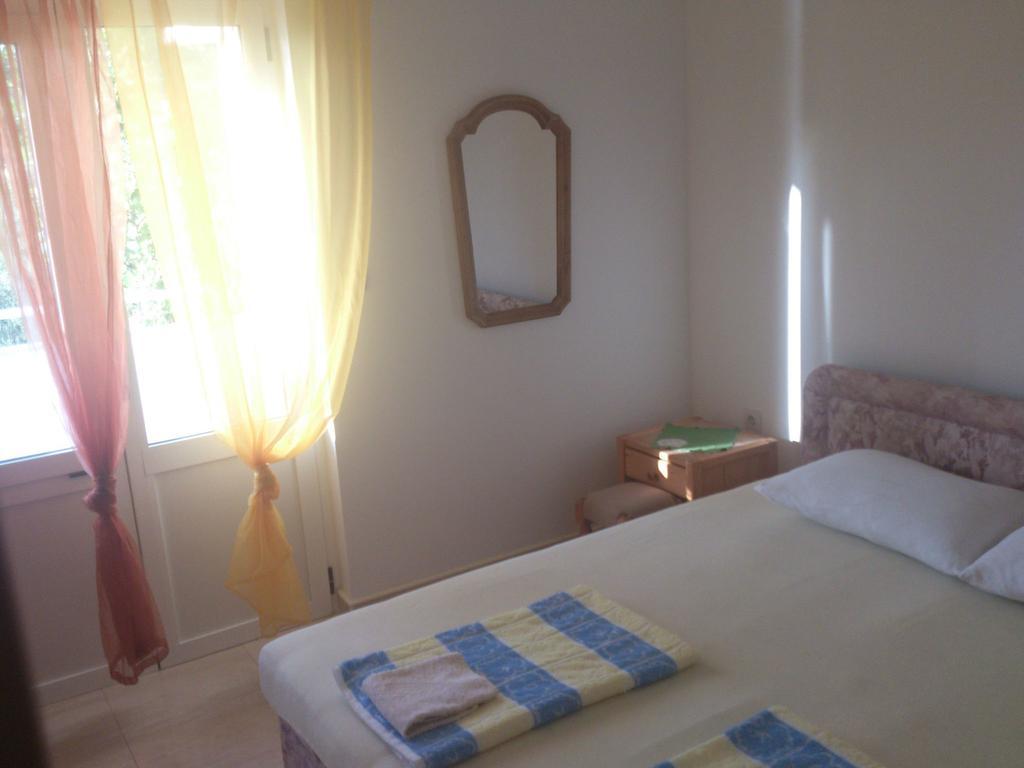 Brig Apartments Živogošće Buitenkant foto