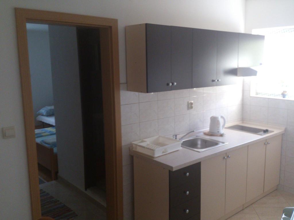 Brig Apartments Živogošće Buitenkant foto